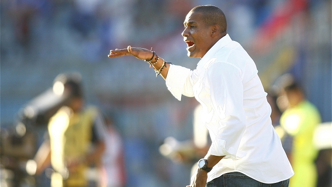 Técnico de Venezuela: Chile practica el mejor fútbol de la región