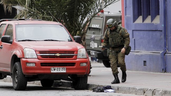 Carabineros retiró artefacto explosivo en Estación Central
