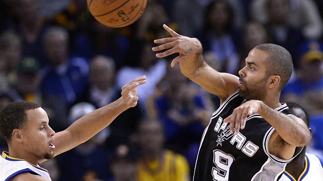 San Antonio Spurs sacó a relucir su condición de campeón y derrotó a los Warriors