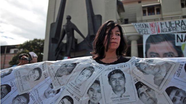 Gobierno condenó la desaparición de los 43 estudiantes mexicanos
