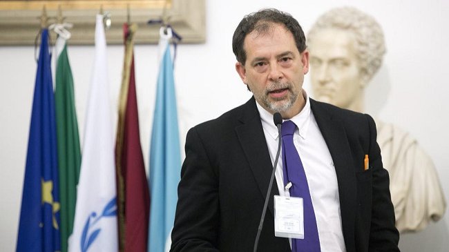 Girardi acusó que Nestlé, Coca Cola, McDonald's y Kellogg's son empresas 