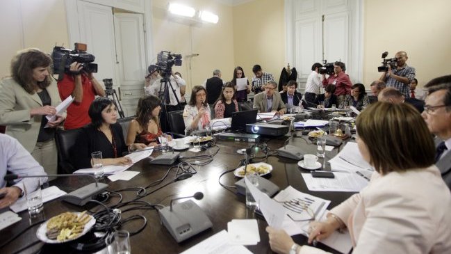 UDI rechazó extender plazo para comisión investigadora de la Universidad Arcis