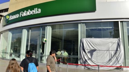   Con bombazo delincuentes robaron cajero del Mall Plaza Vespucio 