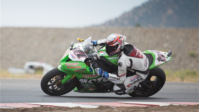 Maxi Scheib ganó el Superbike en la penúltima fecha del Campeonato Chileno de Velocidad