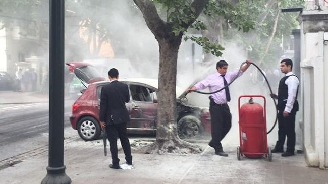 Cuartel de la PDI en Providencia fue atacado con bombas molotov