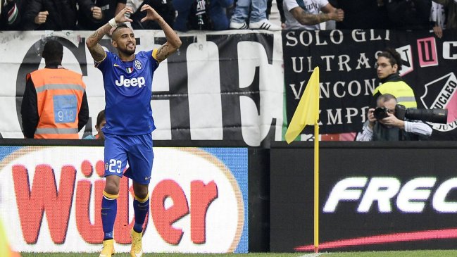 Manchester City de Manuel Pellegrini está sondeando a Arturo Vidal