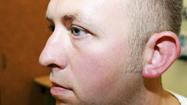 Renunció el policía que mató a Michael Brown en Ferguson