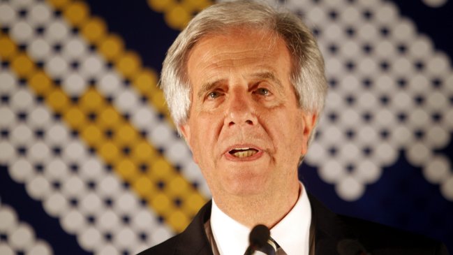 Tabaré Vázquez ganó presidencia uruguaya con casi 300 mil votos de diferencia