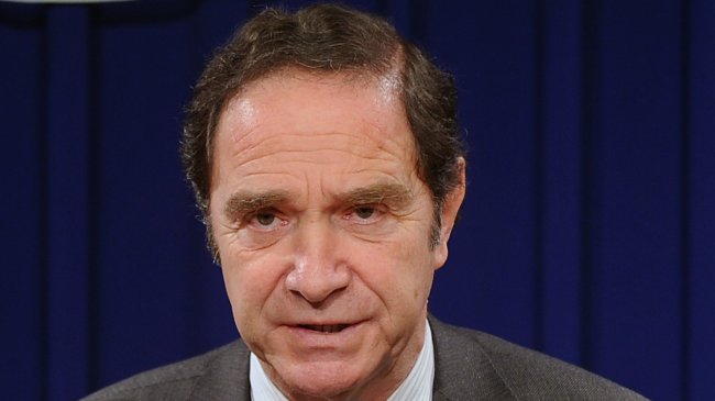 Hernán Larraín pide 