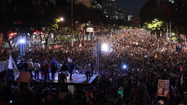Manifestaciones por los 43 marcan el segundo aniversario del mandato de Peña Nieto