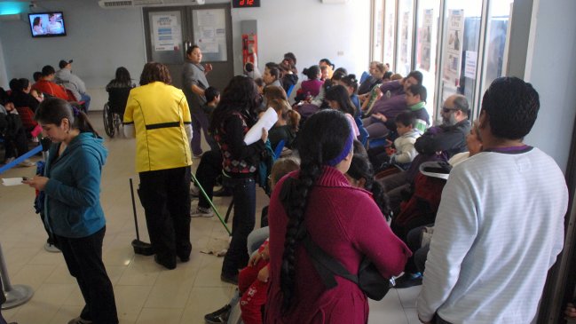 Casi dos millones de chilenos en listas de espera de salud pública