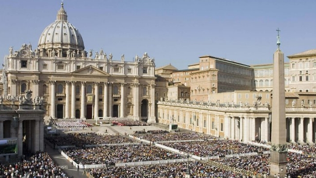 Vaticano investiga a dos ex dirigentes por presunto desfalco