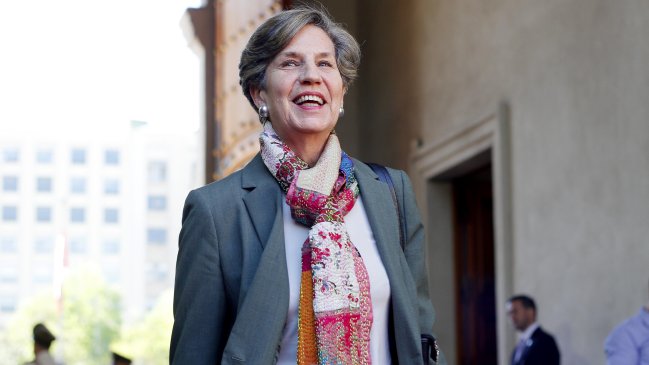 Isabel Allende rechazó críticas a labor de Bachelet tras encuestas