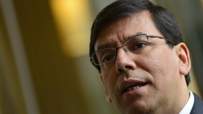 Ministro de Hacienda: Economía tocó fondo y esperamos una moderada recuperación