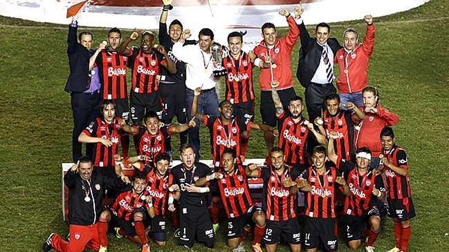 Luis Felipe Gallegos celebró el título en el Apertura del ascenso mexicano con Necaxa