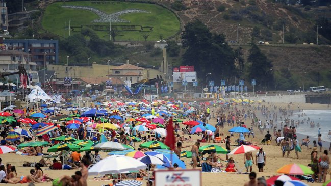 Expertos proponen crear nuevas regiones metropolitanas en Valparaíso y Biobío