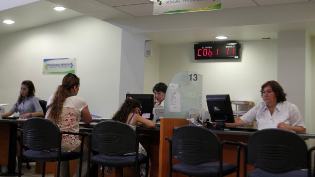 Isapres: 56 por ciento de afiliados reprueba alzas de planes