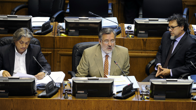 Senado despachó el proyecto de ley del 20 por ciento de música chilena en radios