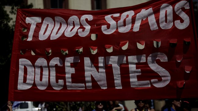 Dirigente del Colegio de Profesores: Nuestro presidente quiso alinearnos con el Gobierno