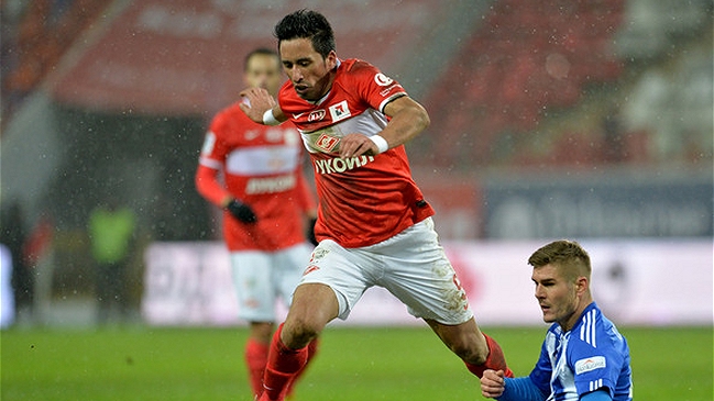 Medio brasileño especula con interés de Flamengo e Internacional por Lucas Barrios