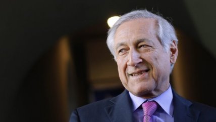  Canciller no descartó reunión con Perú  