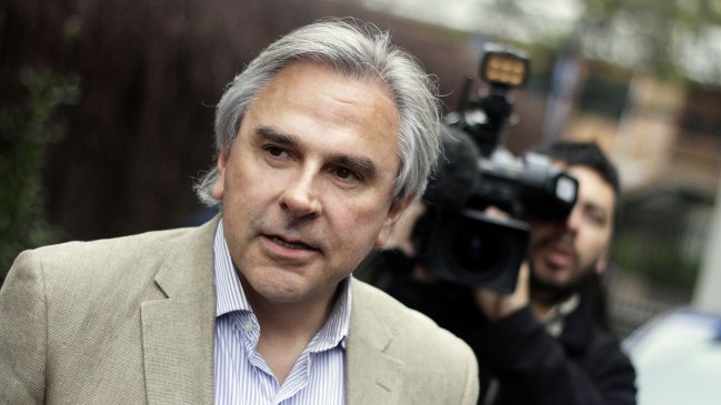 Senador Moreira presentó indicación para dejar sin efecto ley de cuotas