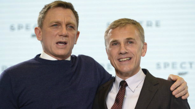 Piratas informáticos roban guión del nuevo filme de James Bond