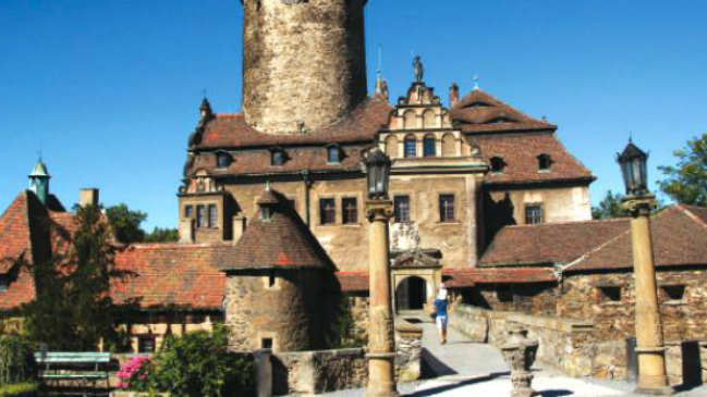 El colegio Hogwarts de Harry Potter abre sus puertas en Polonia