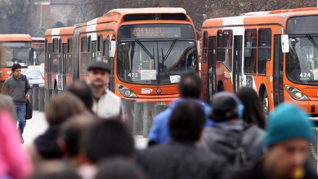 Panel de expertos prevé nueva alza del transporte público