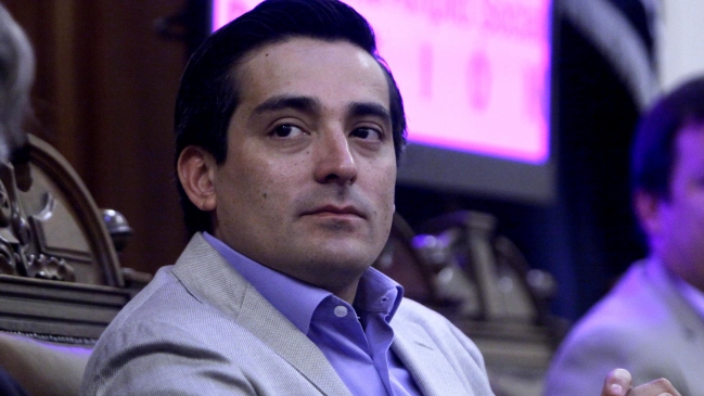 Peñailillo confirmó detención de chilena por nexos con el Estado Islámico