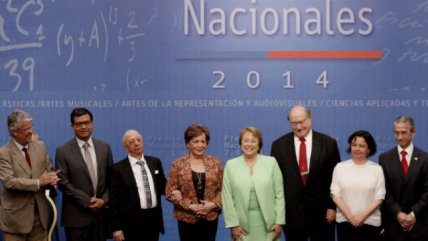   Presidenta Bachelet entregó los Premios Nacionales 2014 