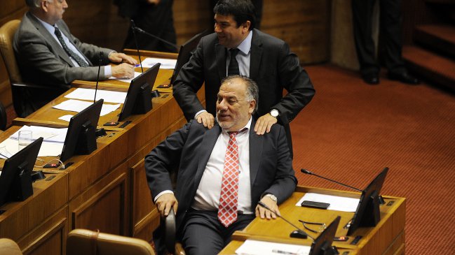 Reclamo de Osvaldo Andrade por 