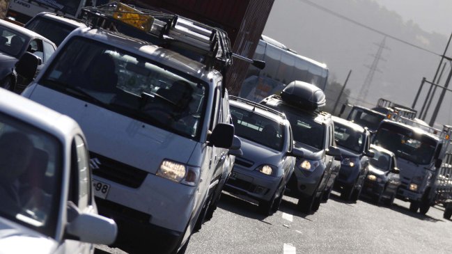Subsecretario de Hacienda explicó cobro de impuesto verde a autos