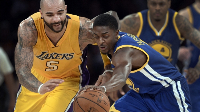 Los Lakers sorprendieron a Golden State sin Kobe Bryant
