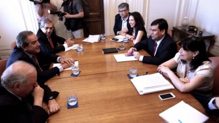   Ministros de Hacienda y Trabajo se reunieron con la CPC por reformas laborales 