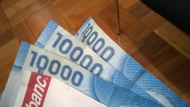 Sueldo promedio supera los 700.000 pesos en trabajadores contratados