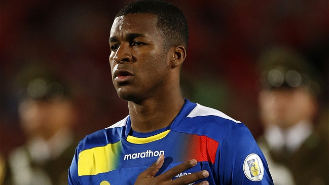 Diario aseguró que Colo Colo preguntó por el seleccionado ecuatoriano Frickson Erazo