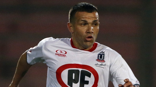 Roberto Avalos se transformó en el primer refuerzo de Everton