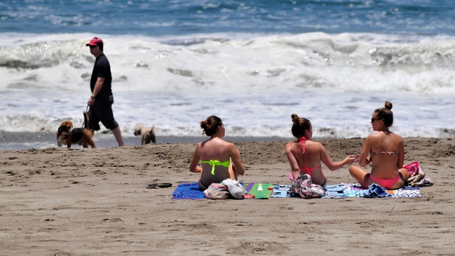 Precios de estacionamientos en balnearios de Chile