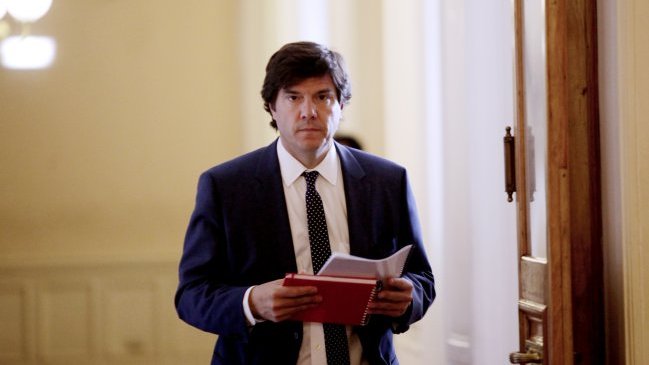 Ministro de Transportes entregó recomendaciones para evitar accidentes en Año Nuevo