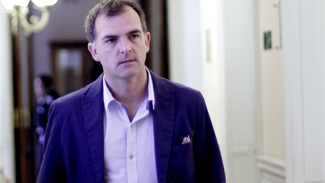 Timonel UDI: La reforma laboral no ayudará al trabajador de clase media