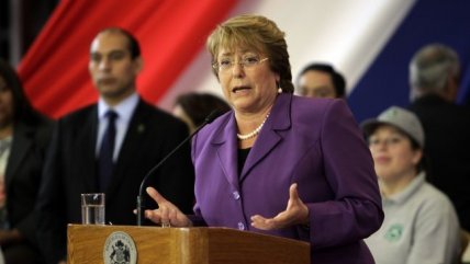  Bachelet viajó a investidura de Rousseff  