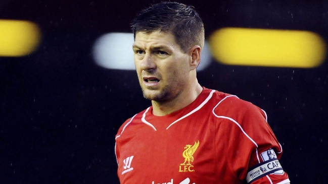 Liverpool confirmó la salida de Steven Gerrard del club