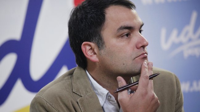 UDI: Salida de ministra fue problema de gestión y otros también debieran hacerlo