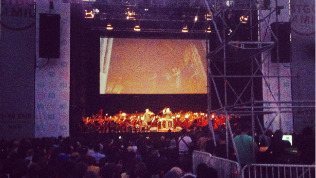 Tan Dun reunió a más de cuatro mil personas en la Plaza de la Constitución