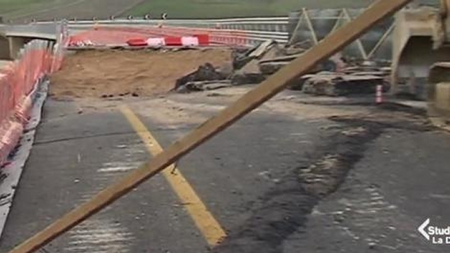 Parte de un viaducto italiano se hundió una semana después de su inauguración