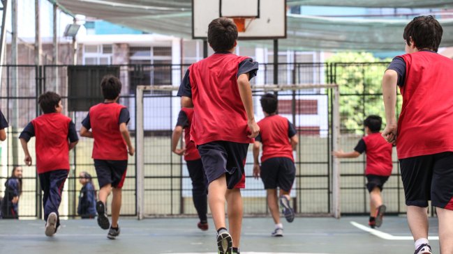 Senadores de la Nueva Mayoría plantearon aumentar clases de educación física
