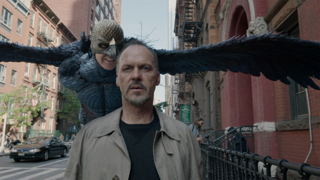 Michael Keaton juega a la autoparodia y avanza hacia el Óscar con 