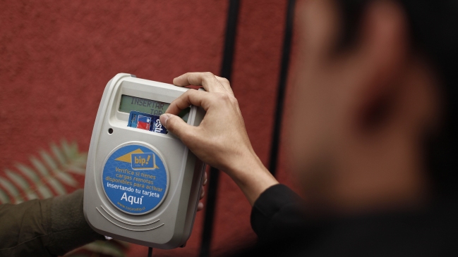 Gobierno anunció sanciones para transportistas que no respeten pase escolar en verano