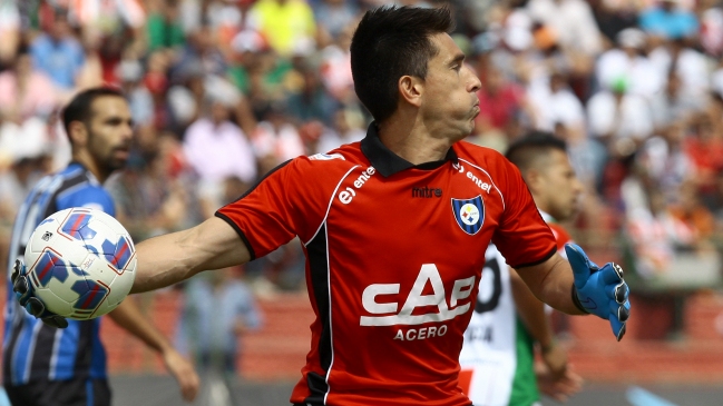 El portero Miguel Jiménez llega a préstamo por seis meses a Universidad de Chile